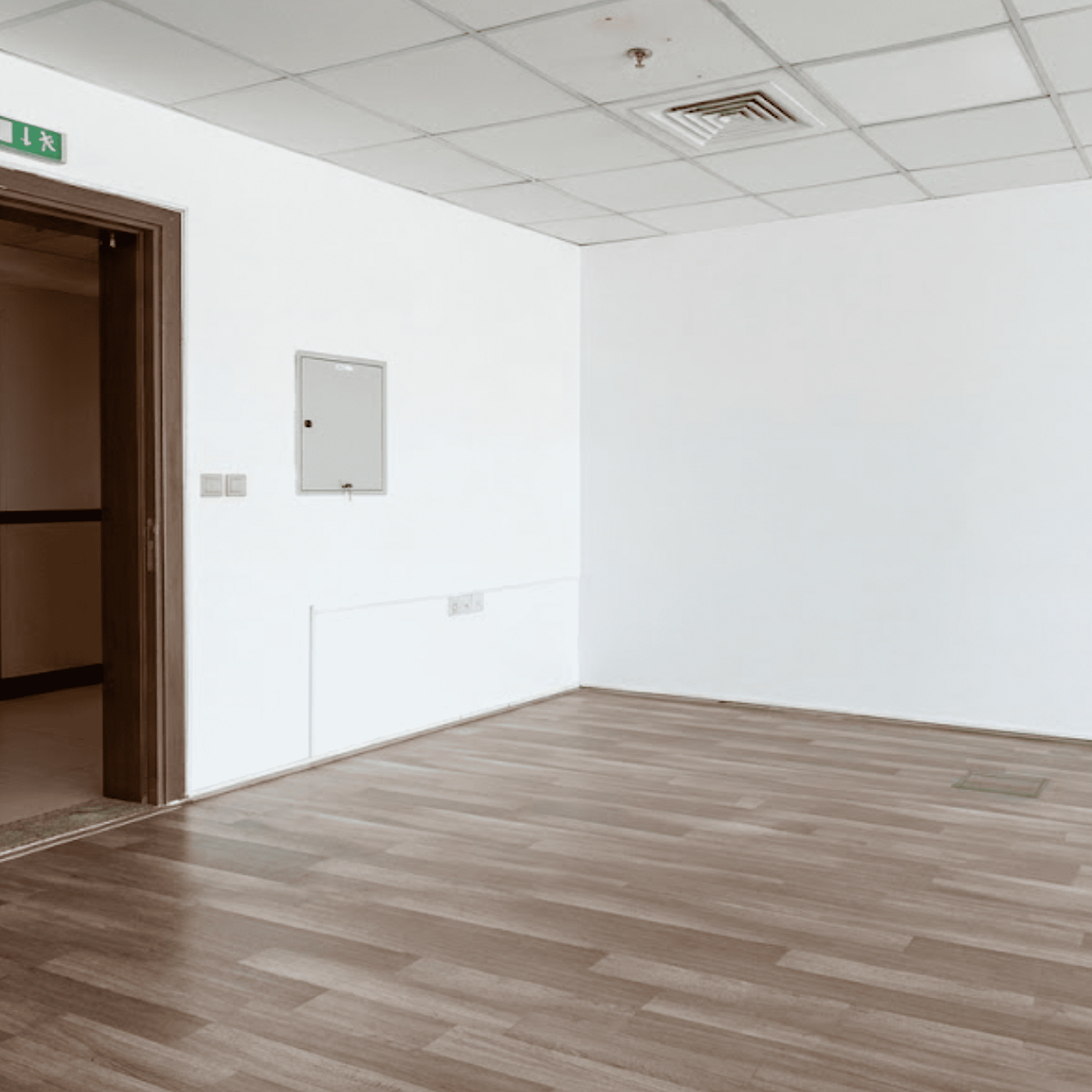 Pristine Condition | Fitted Pantry | Ready to Move In